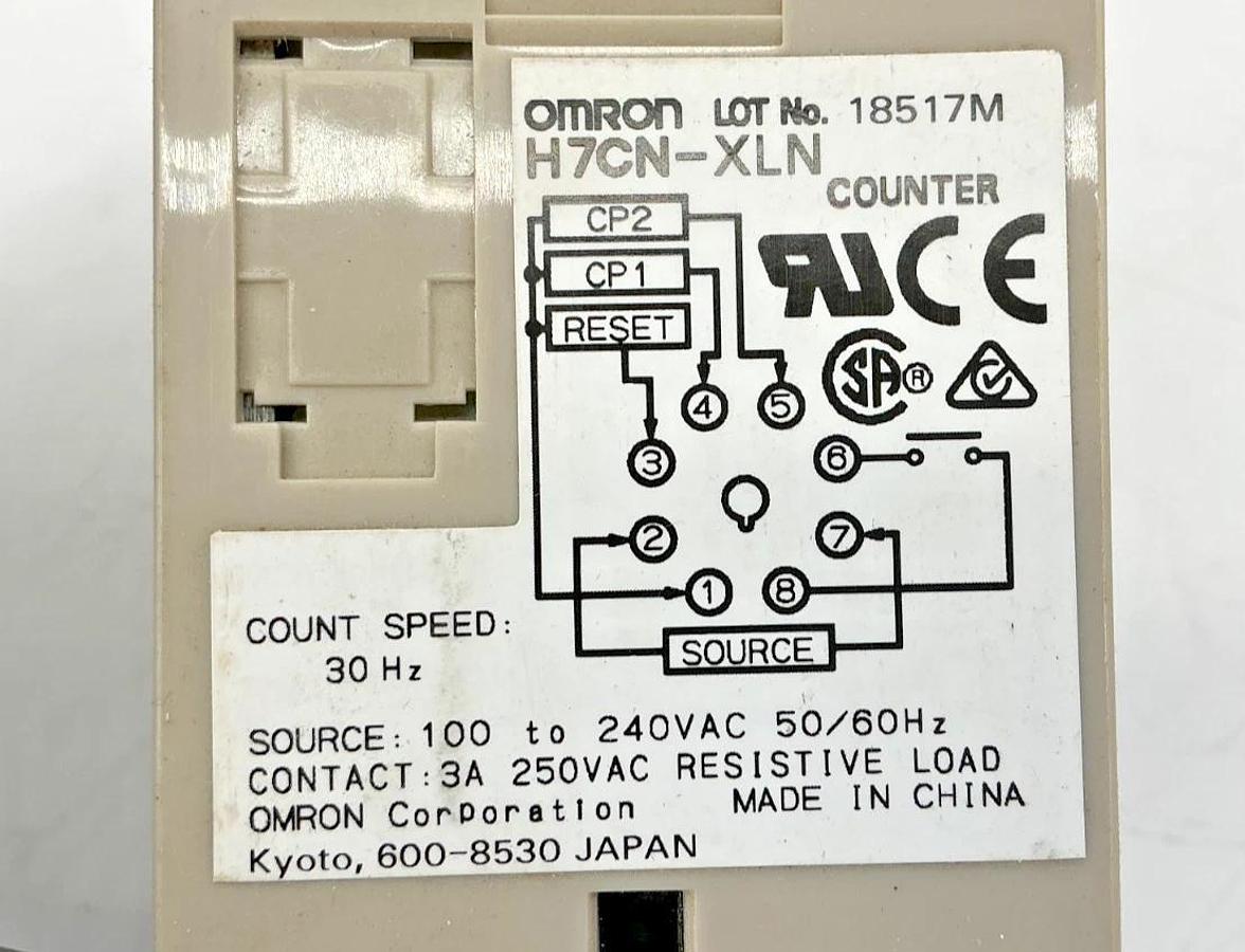 New Omron H7CN-XLN Counter Relay 8-Pin 4-Digit: 0-9999 100-240VAC H7CNXLN