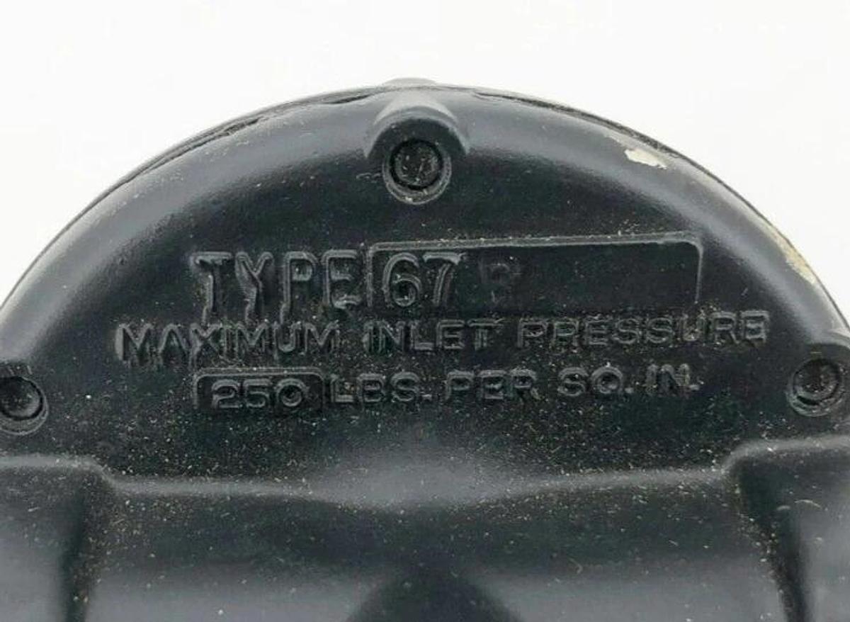 New Fisher Type 67R/207 Pressure Regulator 60psi