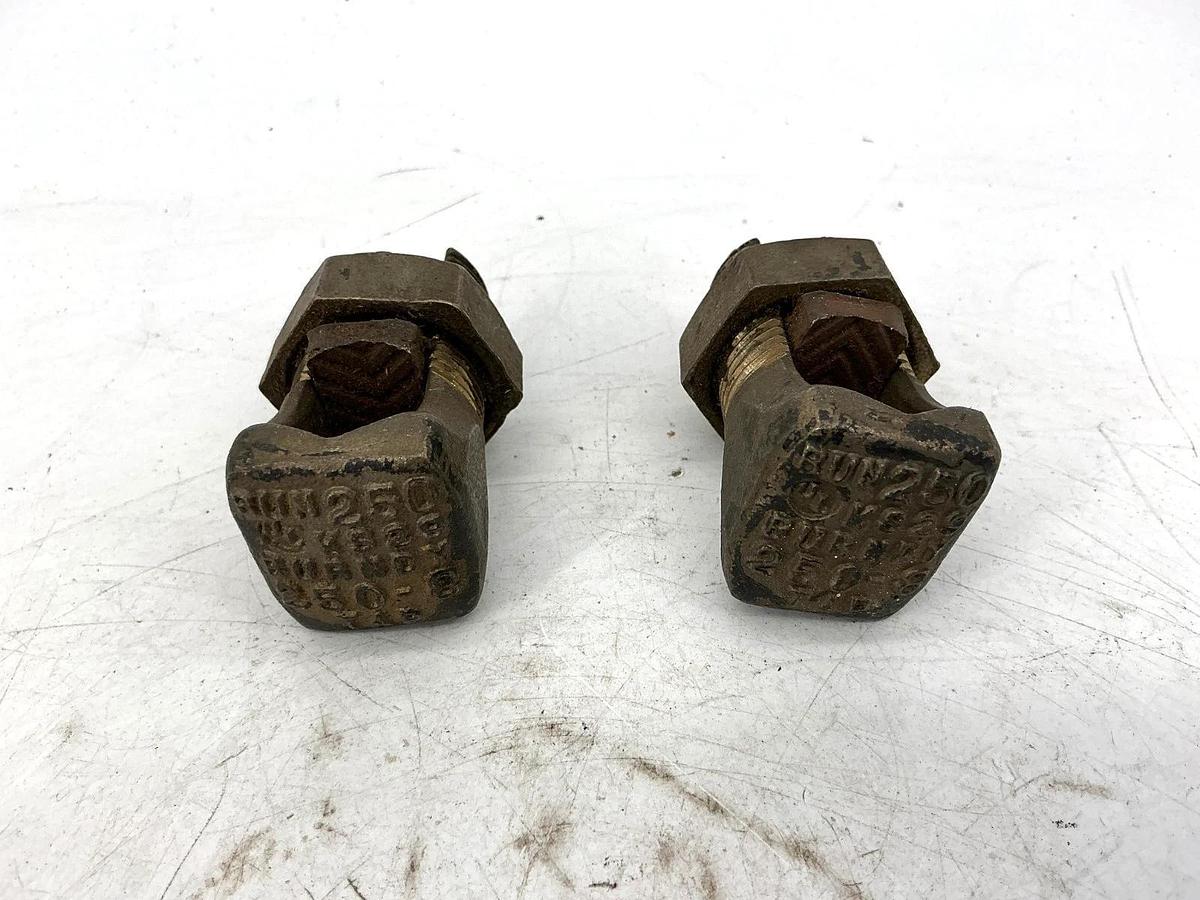 Lot of 2 New Burndy KS29 Split Bolt Connector Copper RUN 250 250-8 TAP KS-29