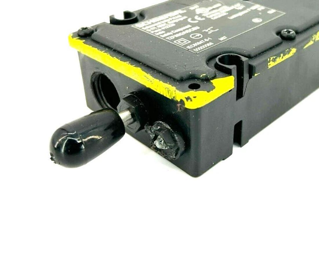 Used Schmersal TZFWN24VDC/BU Safety Switch, 250VAC, 8A