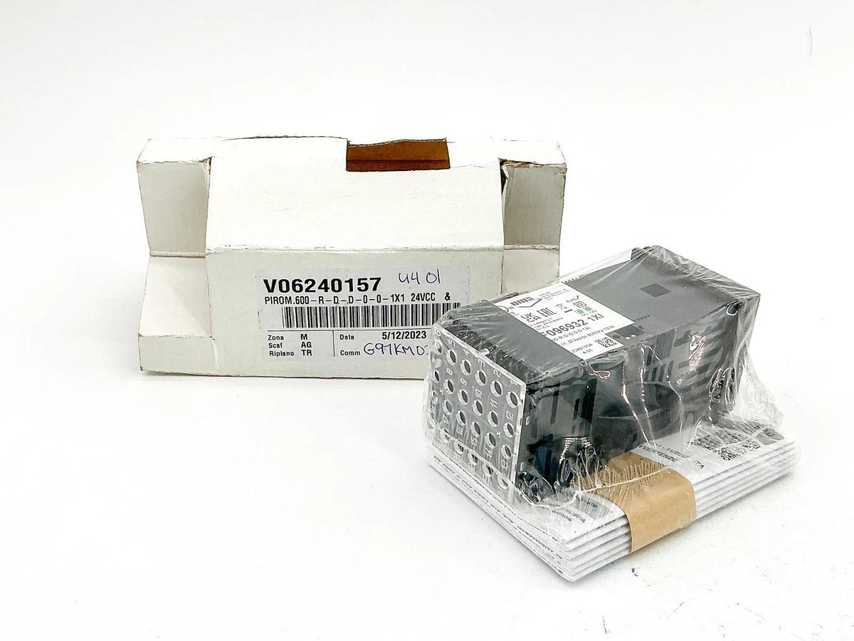 New OMS 600-R-D-D-0-0-1XI Temperature Control Unit 11-27VAC 10VA F096932 1XI