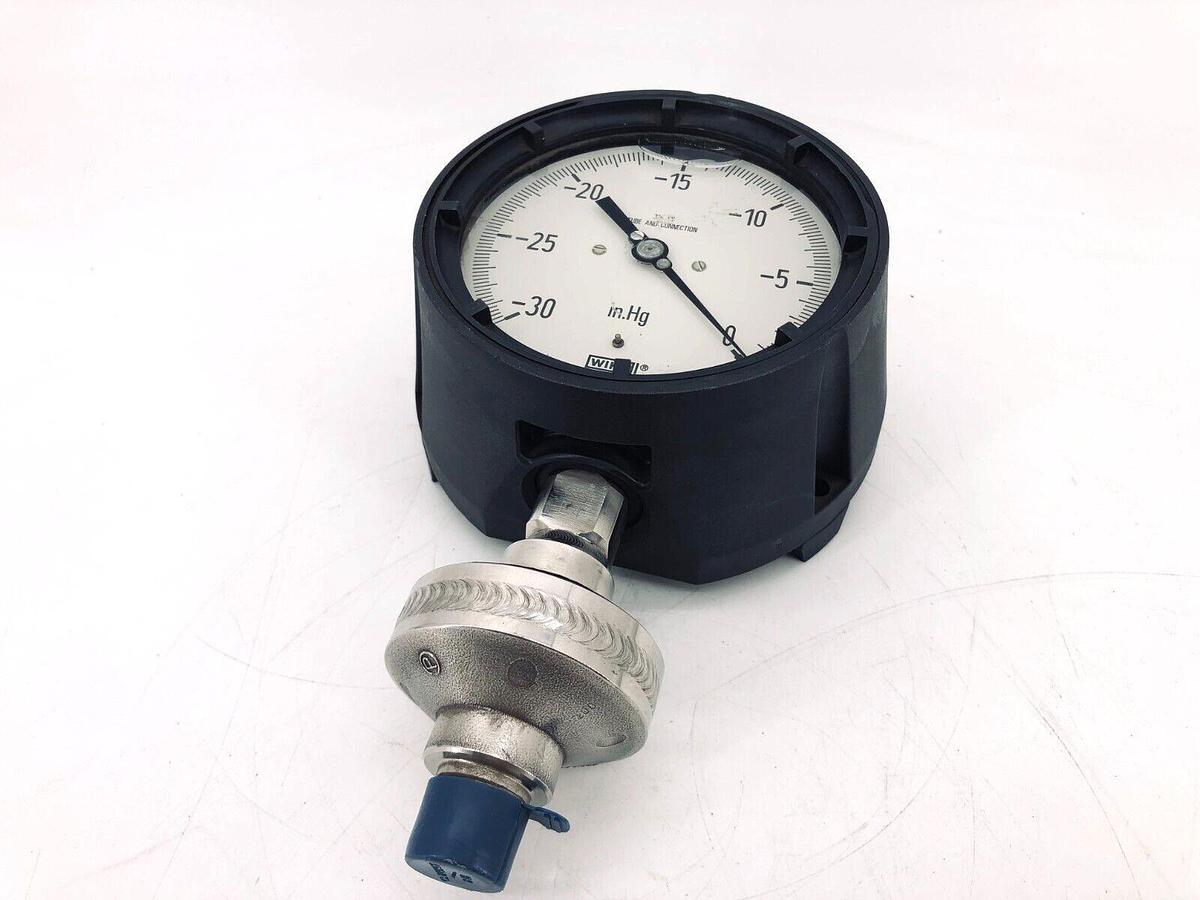 WIKA 9833914 Process Gauge 4.5 Dial 1/2 NPT Connection -30/0 Psi Liquid Filled