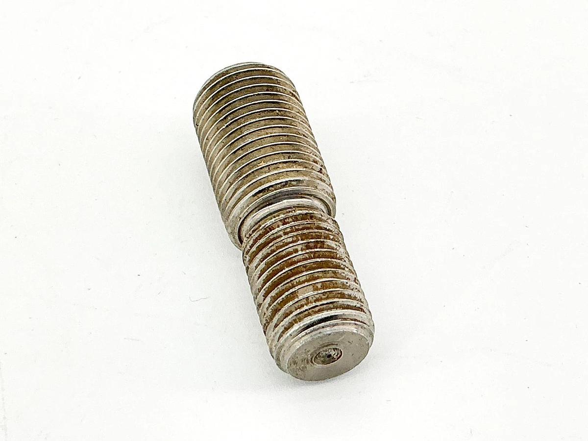 New Parker L071810040 L071810040 Stud Kit Style 8 1/2 -20 - No Box