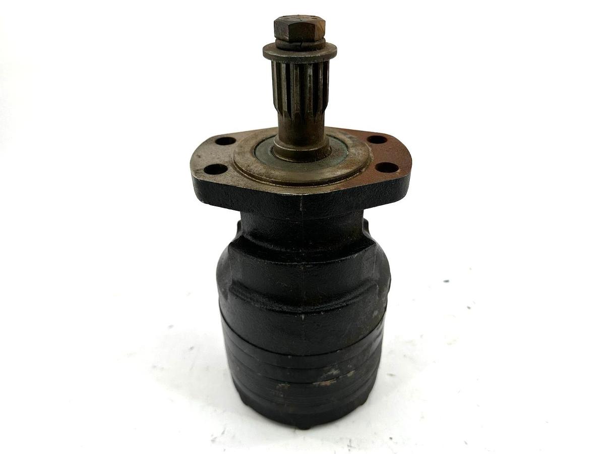 New Ross TORQMOTOR MB080105AAAA Hydraulic Motor 1.23" OD - No Box