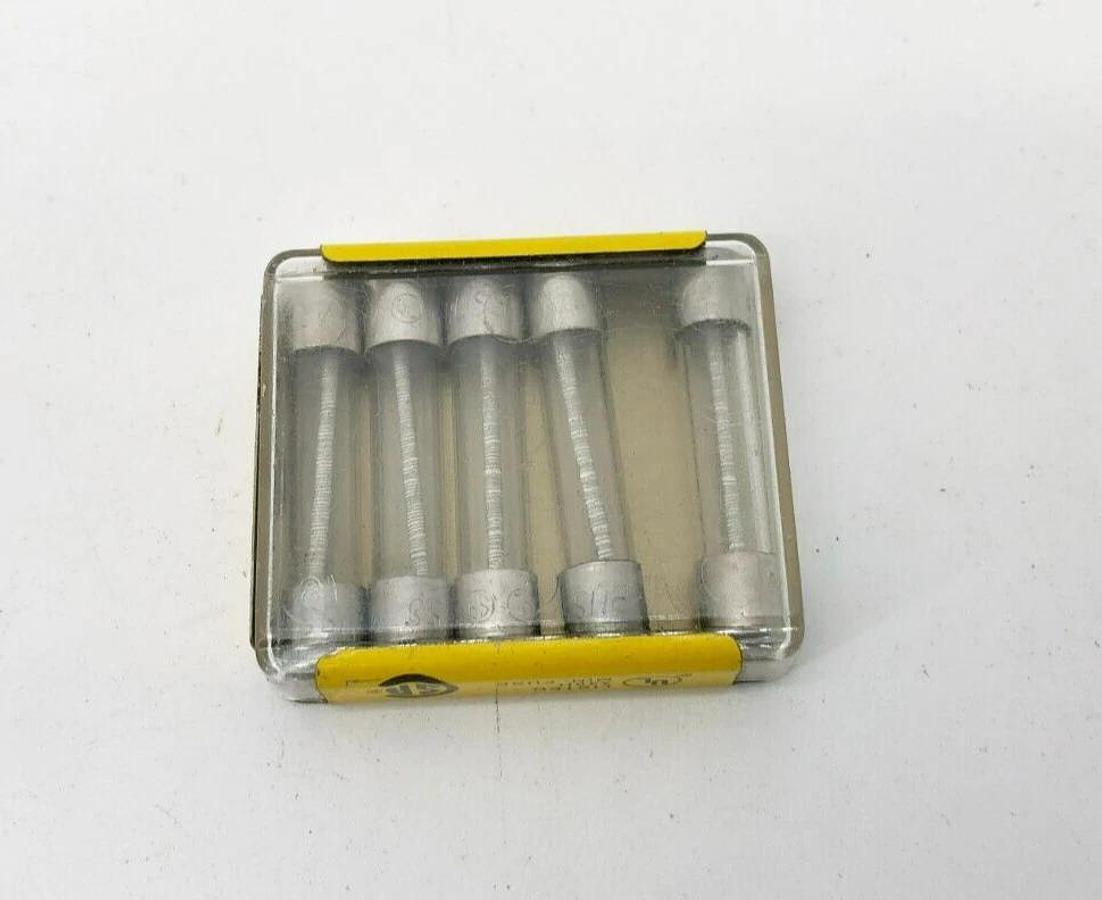 Lot of 15 New Bussmann MDL-1/2 Time Delay Fuses 1/2A 250VAC 1/4" X 1-1/4"