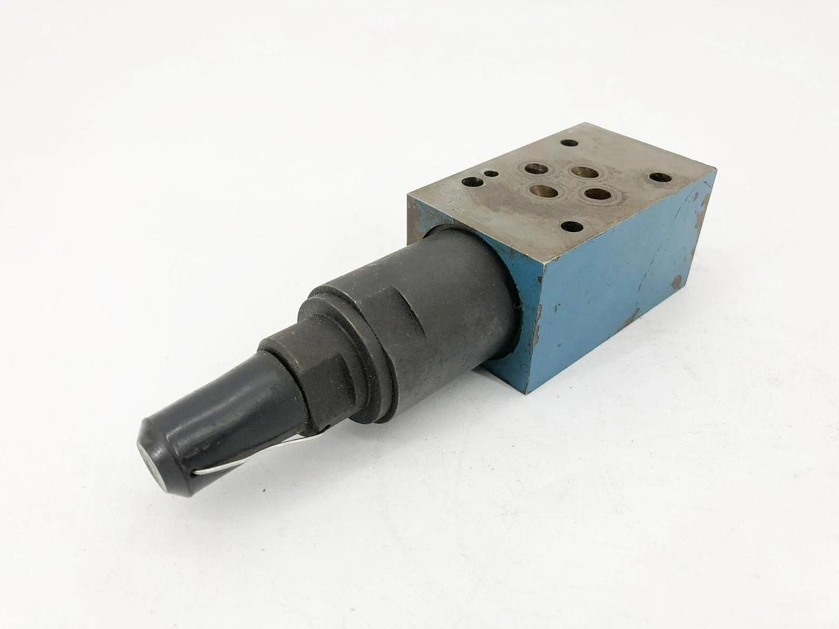 Used Vickers DGMX1-3-PP-BW-B-40-EN12 Hydraulic Pressure Reducing Valve