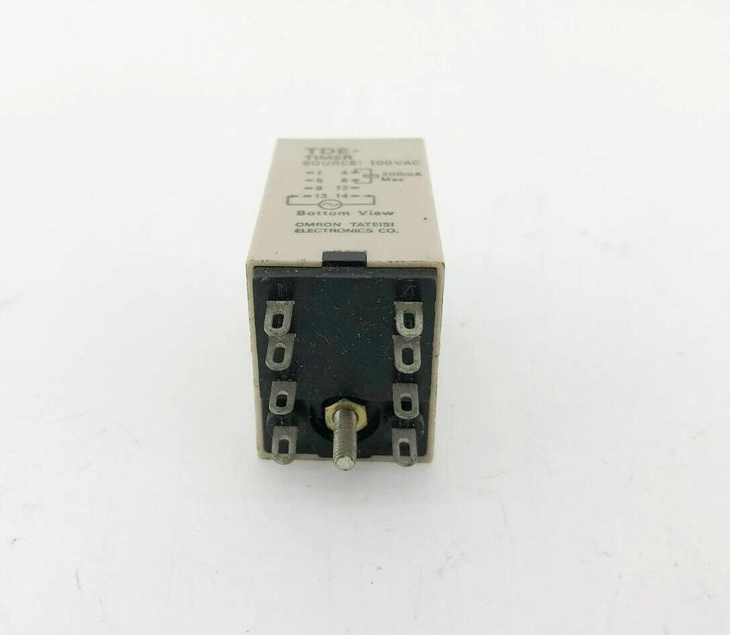 New Omron Type TDE Timer 100VAC 5s.