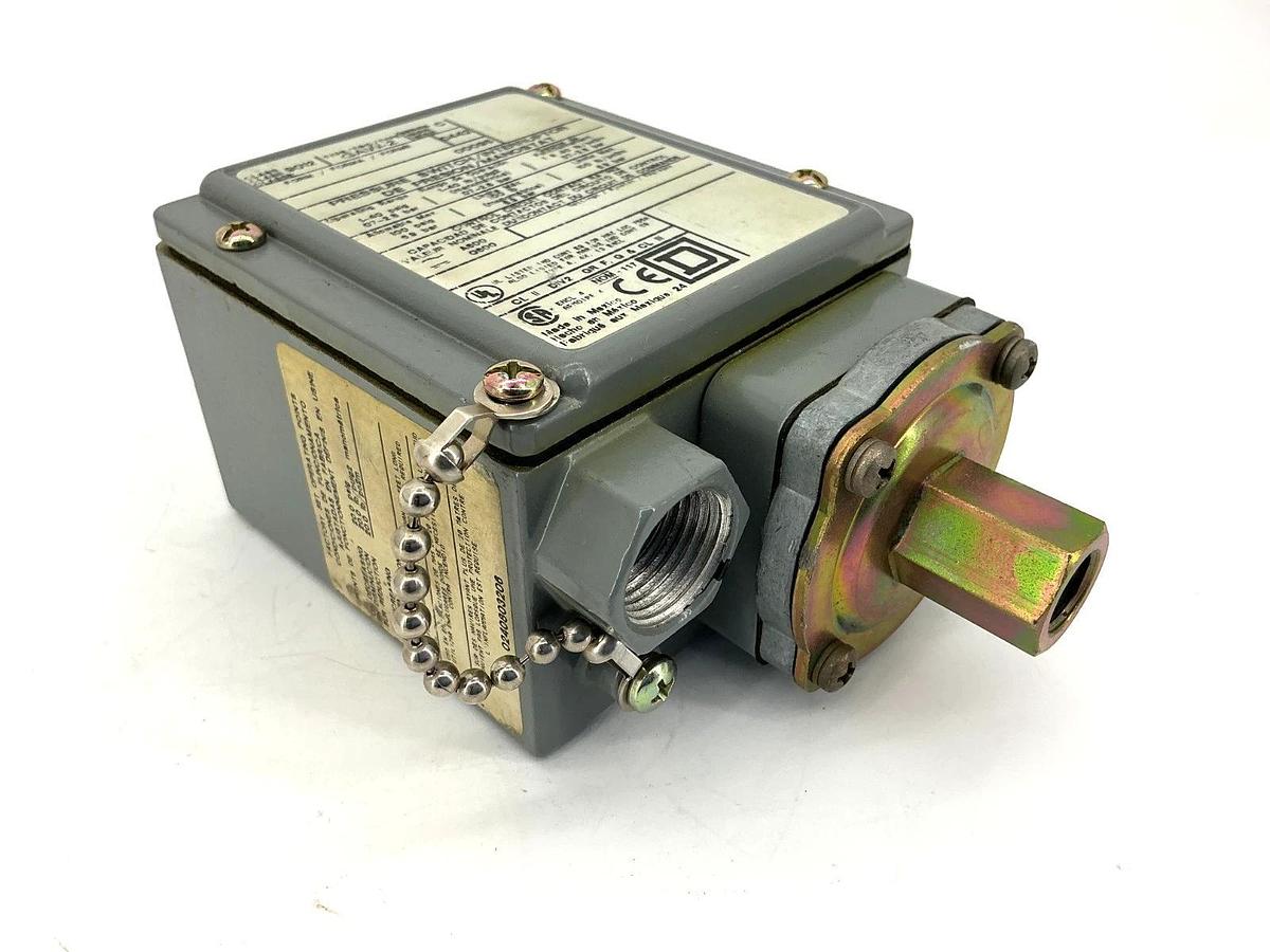 New Square D 9012GAW-2 Ser C Pressure Switch 1-40PSIG 600VAC 9012GAW2 - No Box