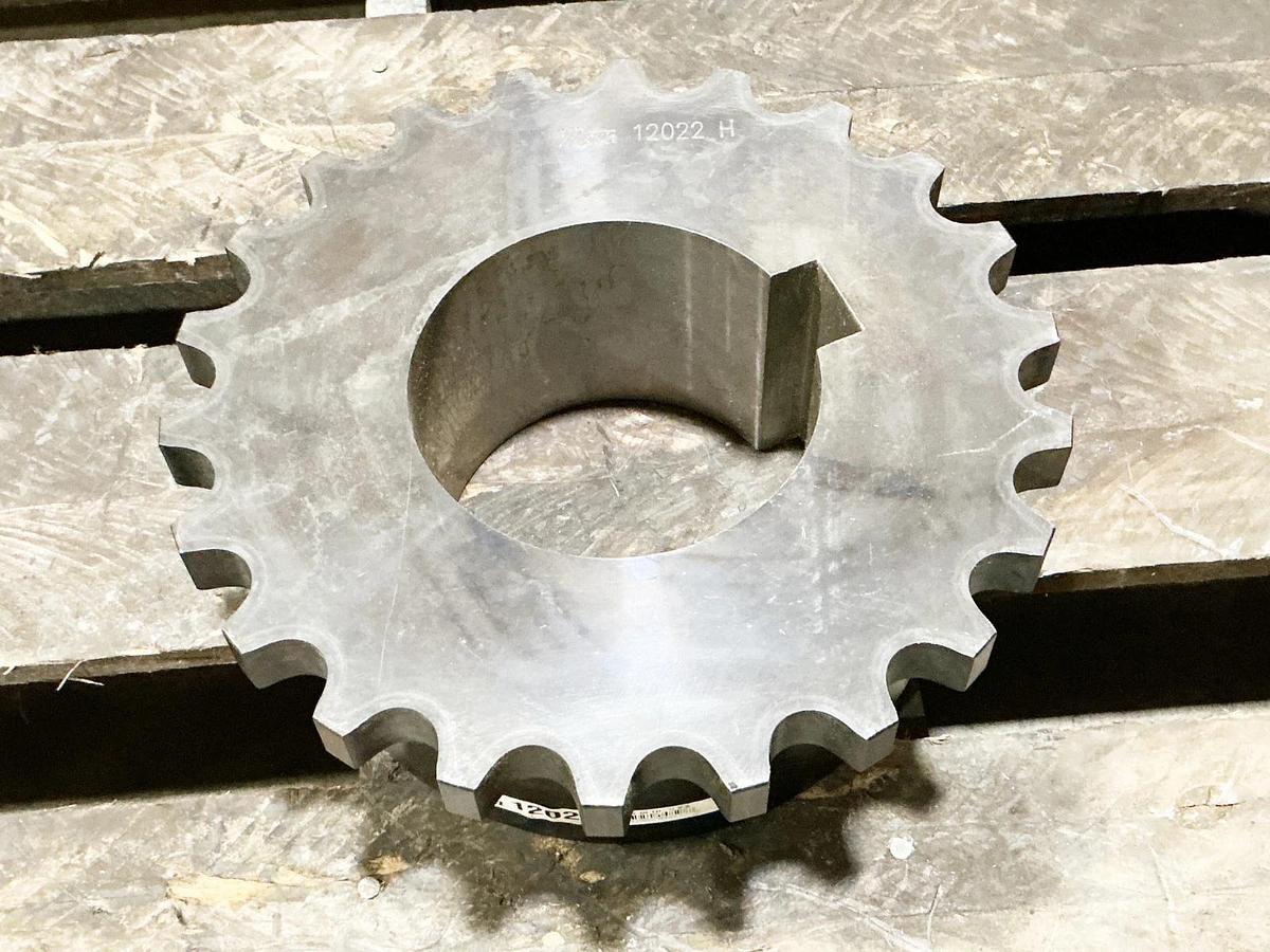 Used Martin 12022 Sprocket 1.500" Pitch 22 Teeth 120 Chain 5" Bore 1.22" Key Way