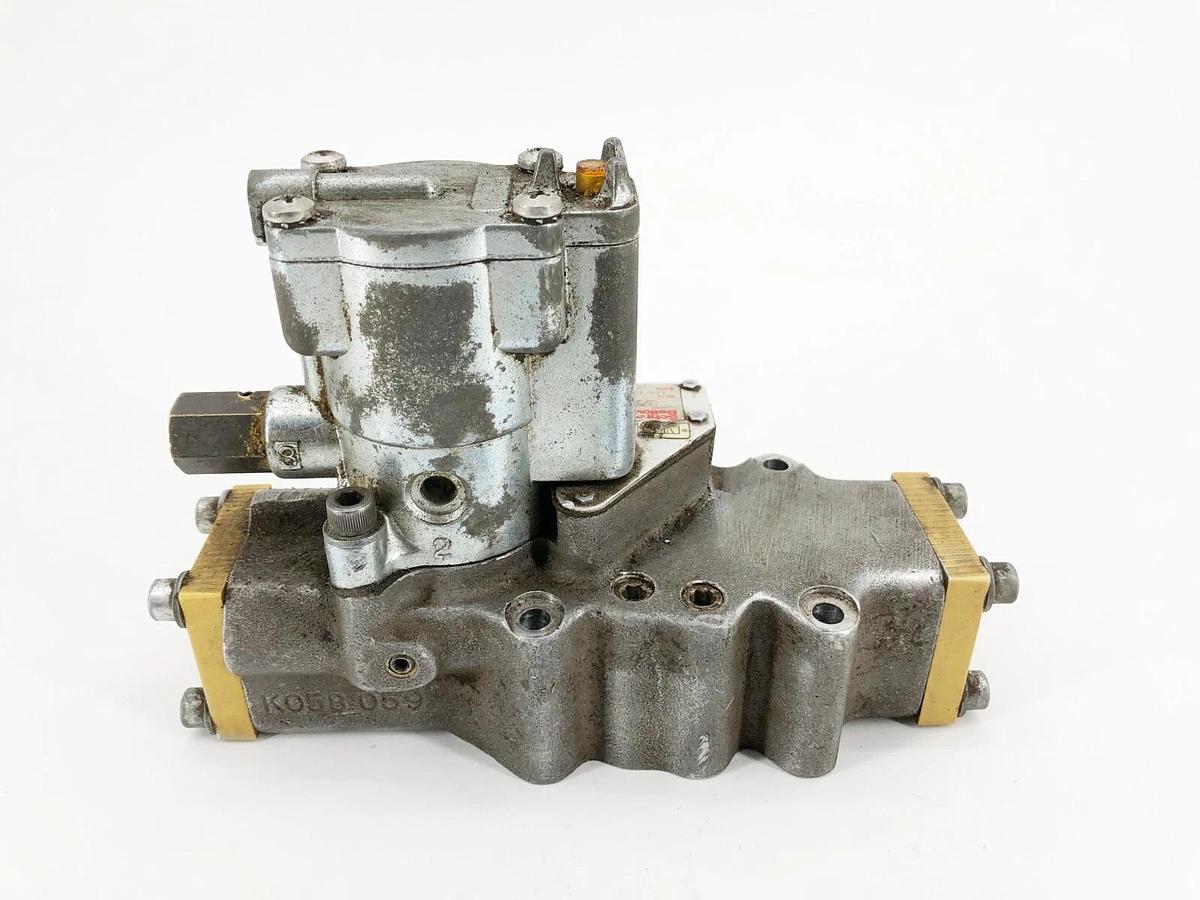 Used Schrader Bellows L6753910253 Solenoid Valve w/ Pilot Model K1759035 120V 140psig