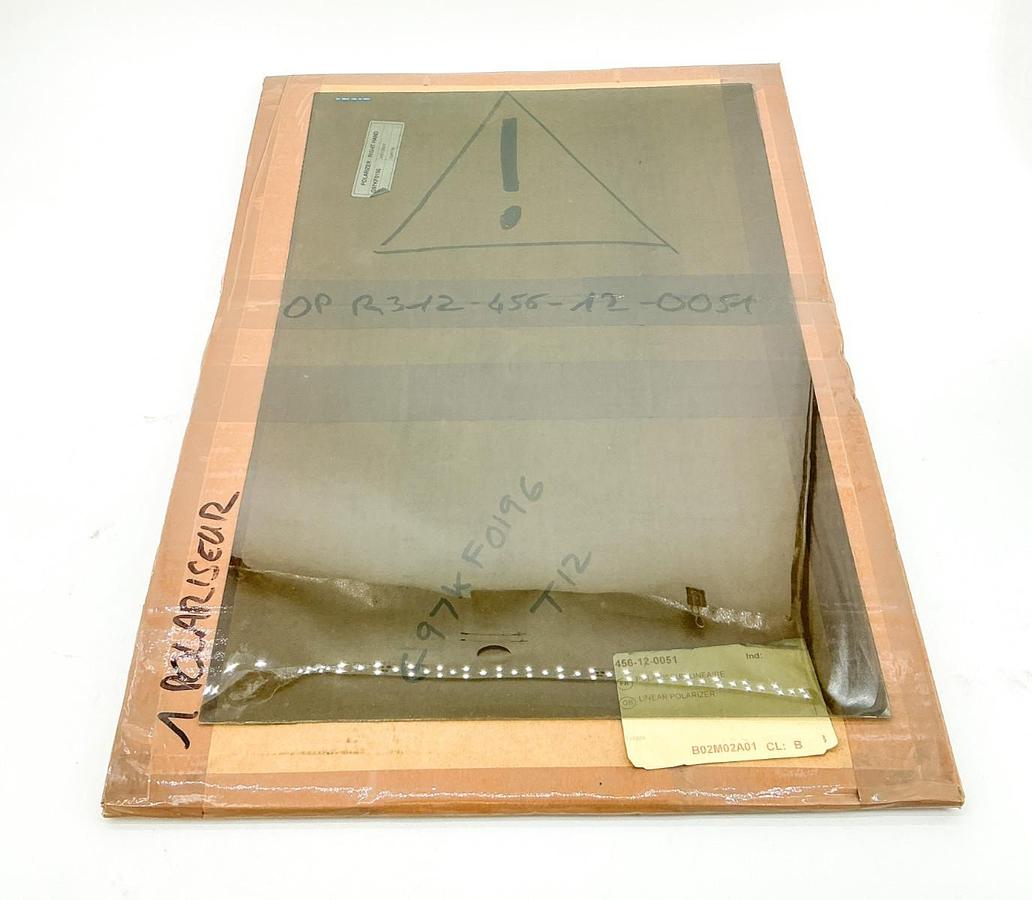 New Oerlikon Balzers Optics 456-12-0051 Linear Polarizer Sheet 23.5" L 14-1/4"W