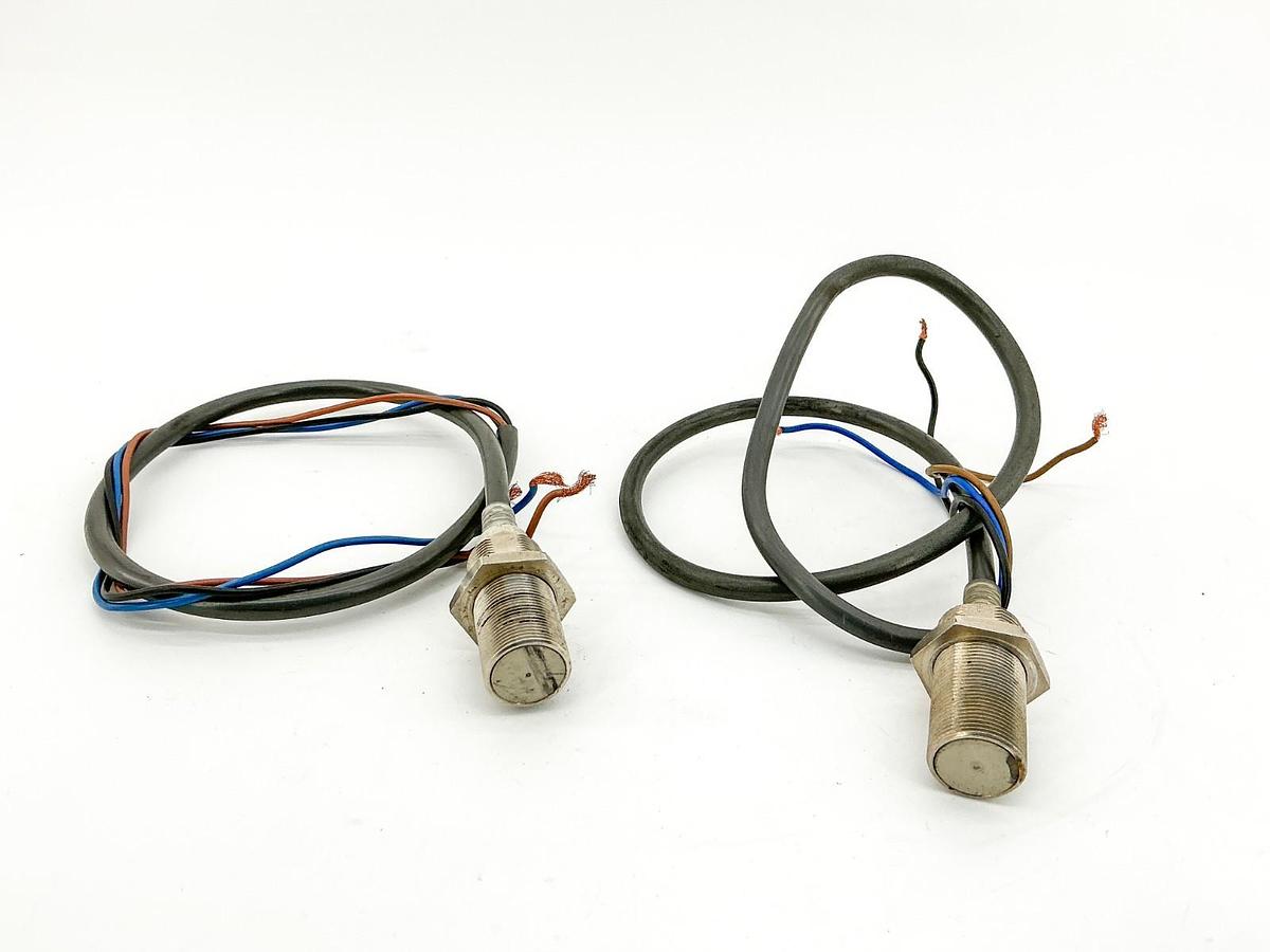 Used Lot of 2 Omron E2E-X5E1 Proximity Sensor 12-24V