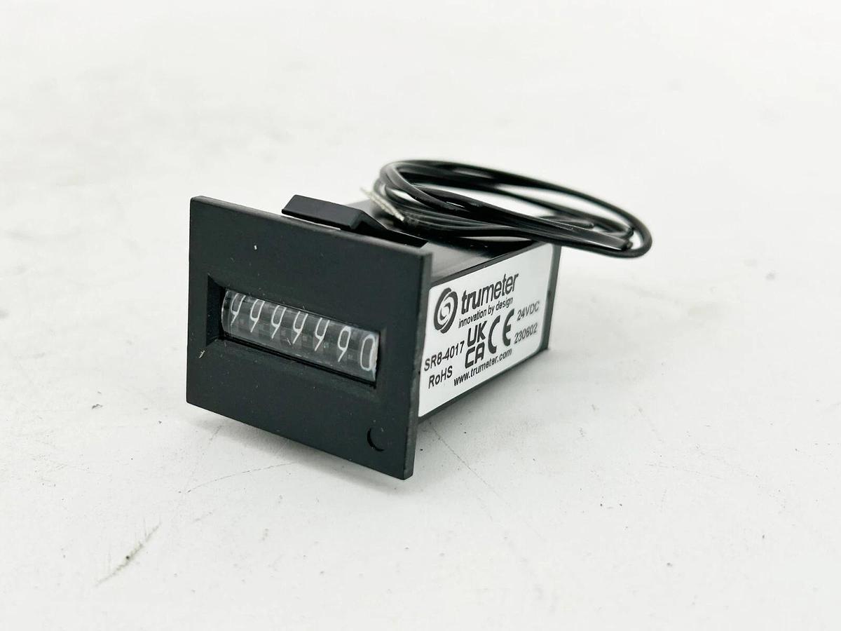New Trumeter SR8-4017 Counter 24VDC