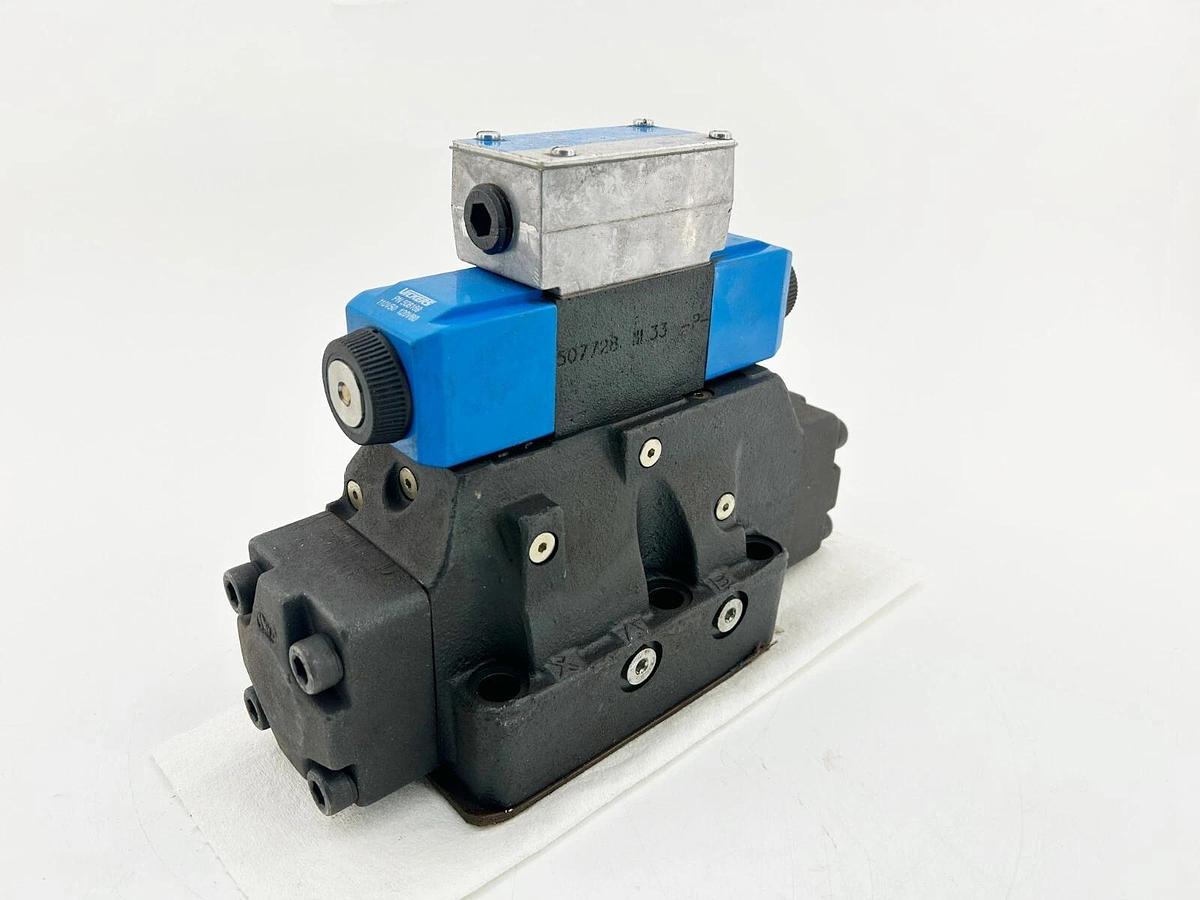 New Vickers DG5V-8-H-OC-M-FW-B-10-EN21  Control Valve 5000PSI 02-400097