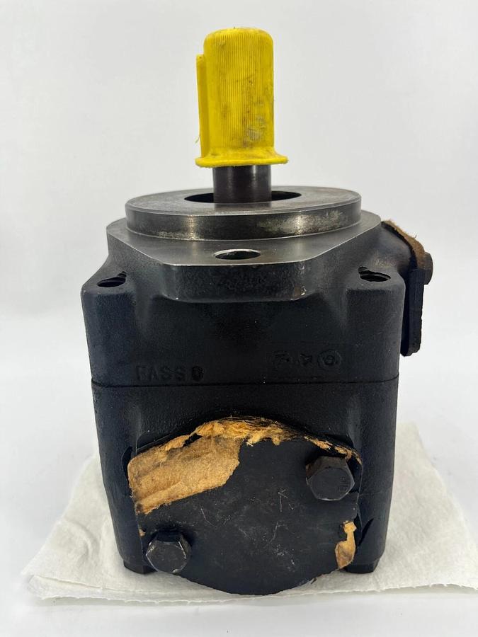 New Denison T7DS B31 1R02 A100 Vane Pump 024-77063-0