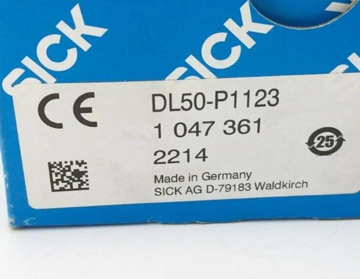 New Sick DL50-P1123 Distance Sensor 200-50000mm Range 10-30VDC