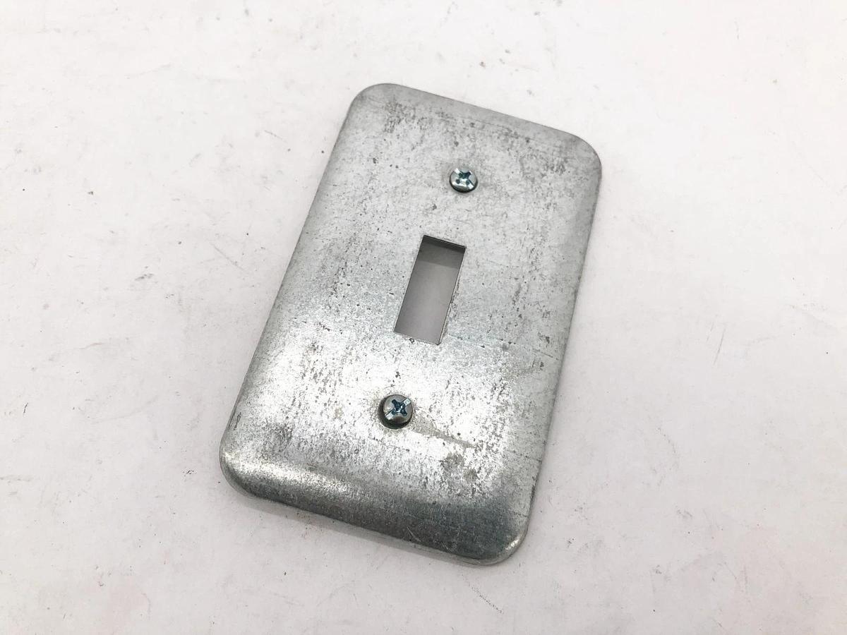 Lot of 5 New Steel City 68 C 30 Steel Toggle Wall Switch Plate Covers