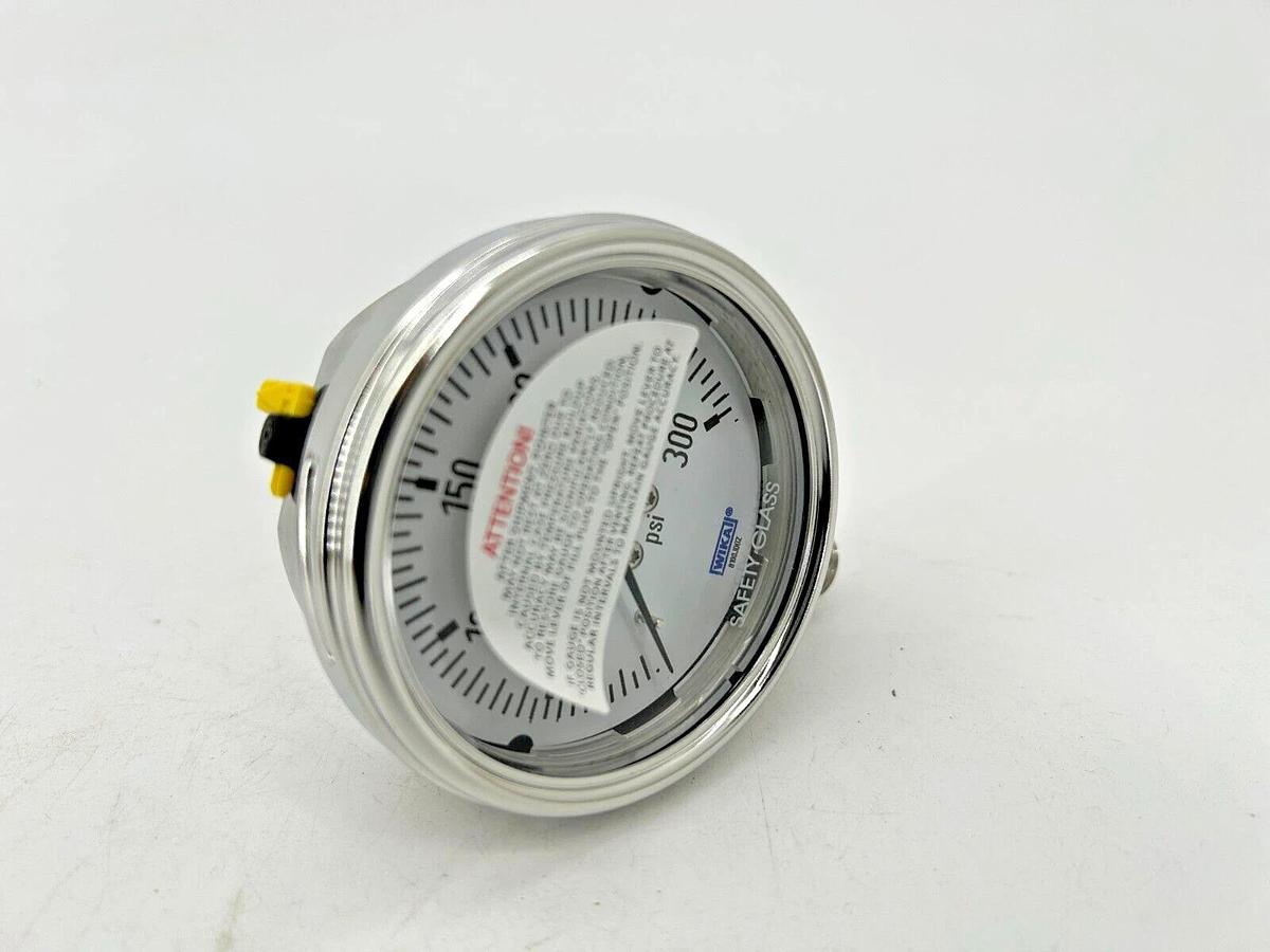New Wika 9744959 232.54 Pressure Gauge 300PSI 2.5" Dial 1/4 NPT Lower Mount