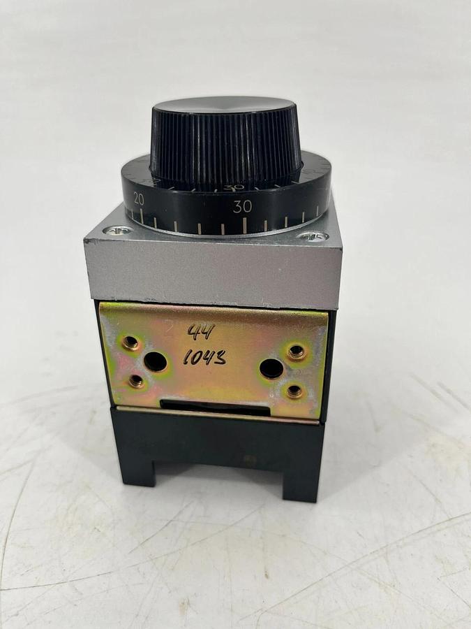 New Agastat E7022OD004 Time Delay Relay 5-50sec. 24VDC 2-1423171-4
