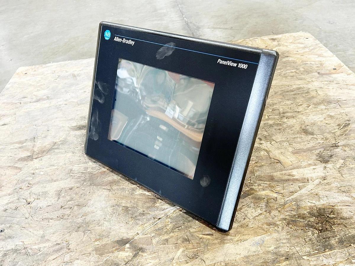 New Allen Bradley 2711-T10G8 Operator Interface 10" Display 640X480 Pixels 240V