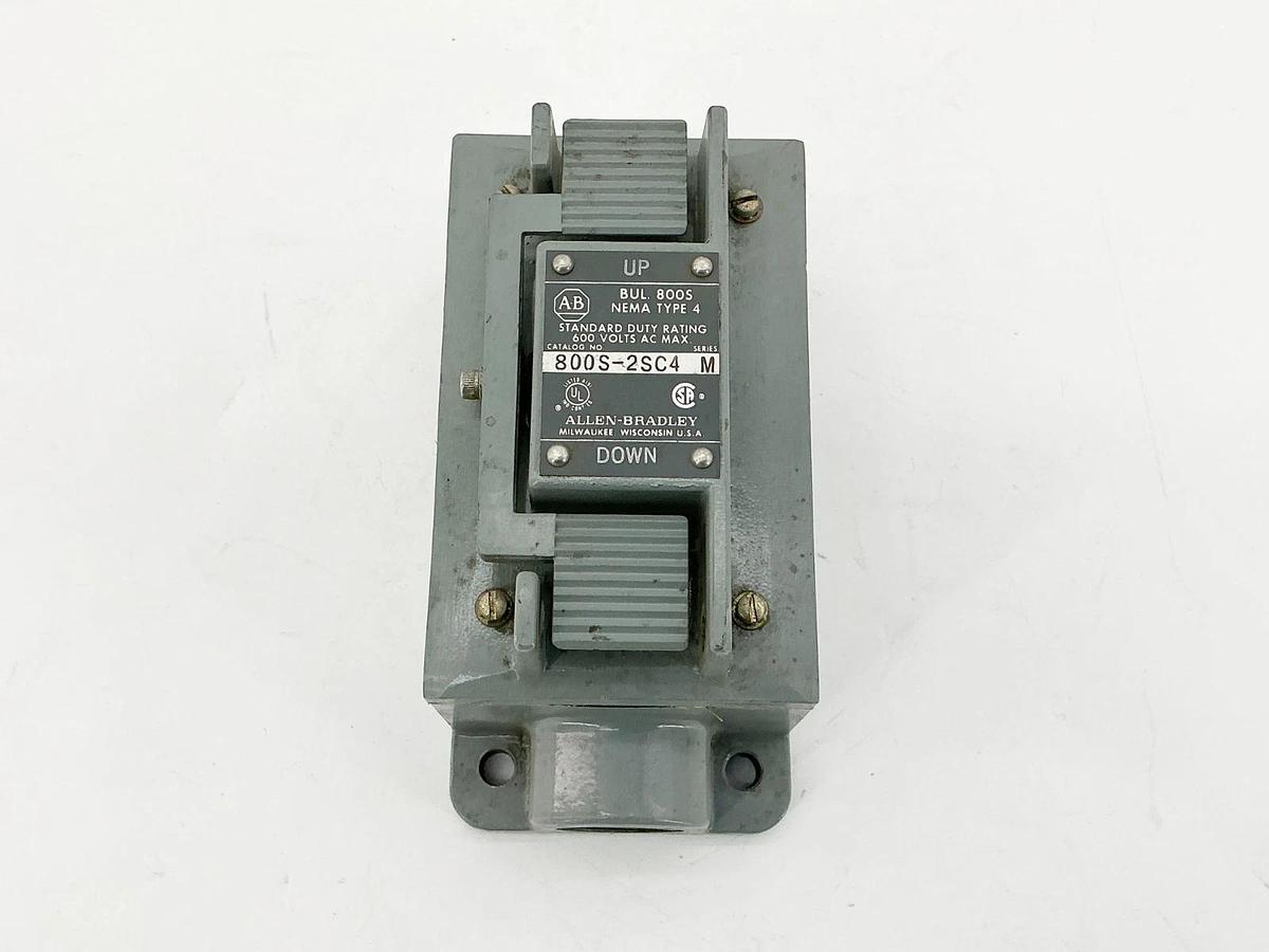 New Allen Bradley 800S-2SC4 Momentary Operated Lever 600V NEMA 4 Ser.M - No Box