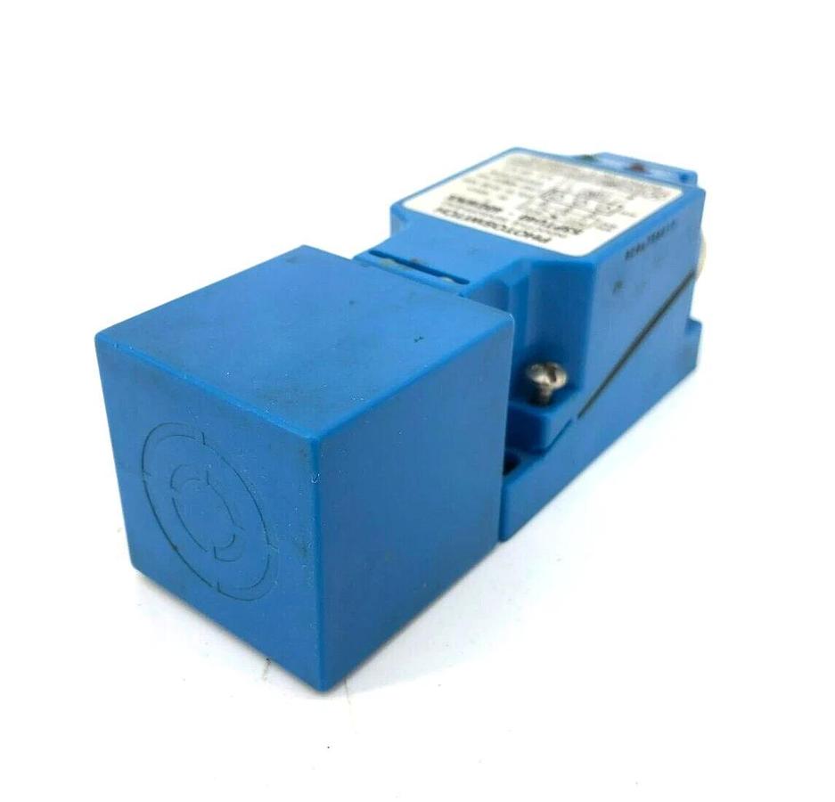New Allen Bradley 53PTU40-40GWNX Proximity Sensor 10-30VDC 400MA NO OR NC