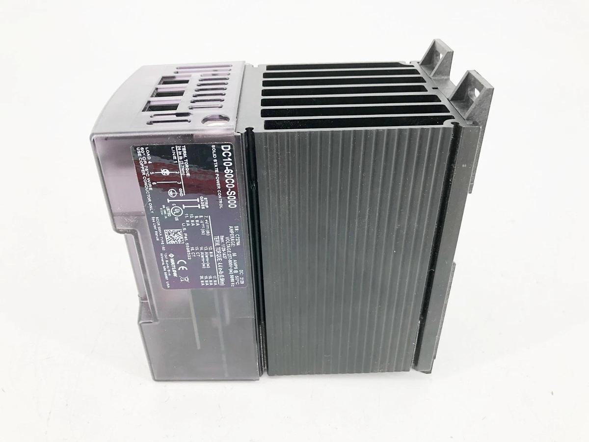 New Watlow DC10-60C0-S000 Controller 55A 4.5-32VDC In 277-600VAC Out - No Coil