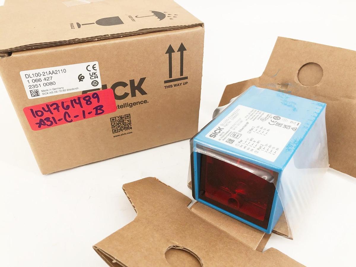 New SICK DL100-21AA2110 Distance Sensor 18-30VDC 100mA 1066427