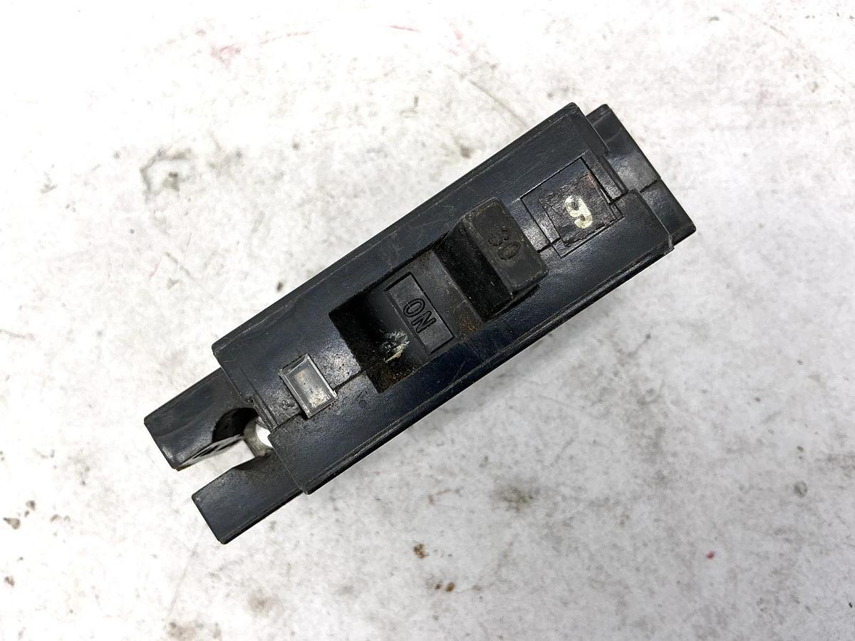 Used Square D EH14030 Circuit Breaker Type EH4 1-Pole 30A 277VAC