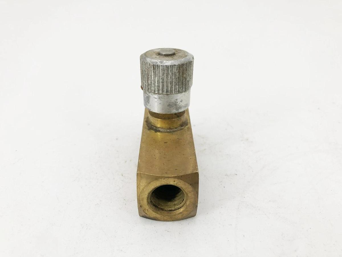 Used Parker SPF400B Flow Control Valve 1/4-18 NPTF 2000psi Brass