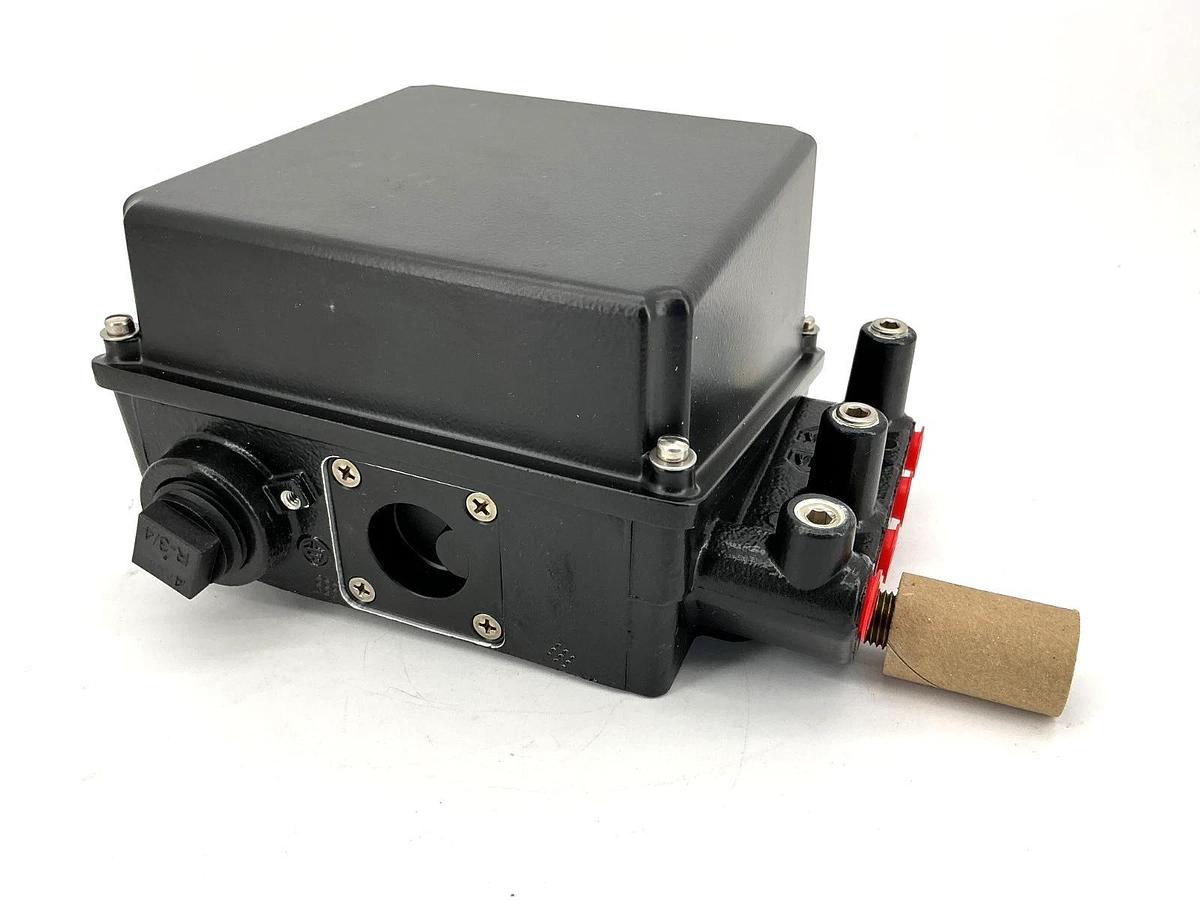 New Siemens 760P15AAANNND6 Series 760 Valve Controller / Positioner