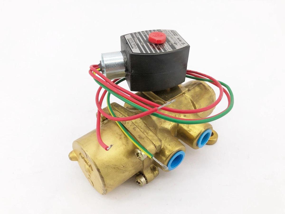 New Asco EF8344G72 110/120V Solenoid Valve Brass 4-Way 3/8" NPT