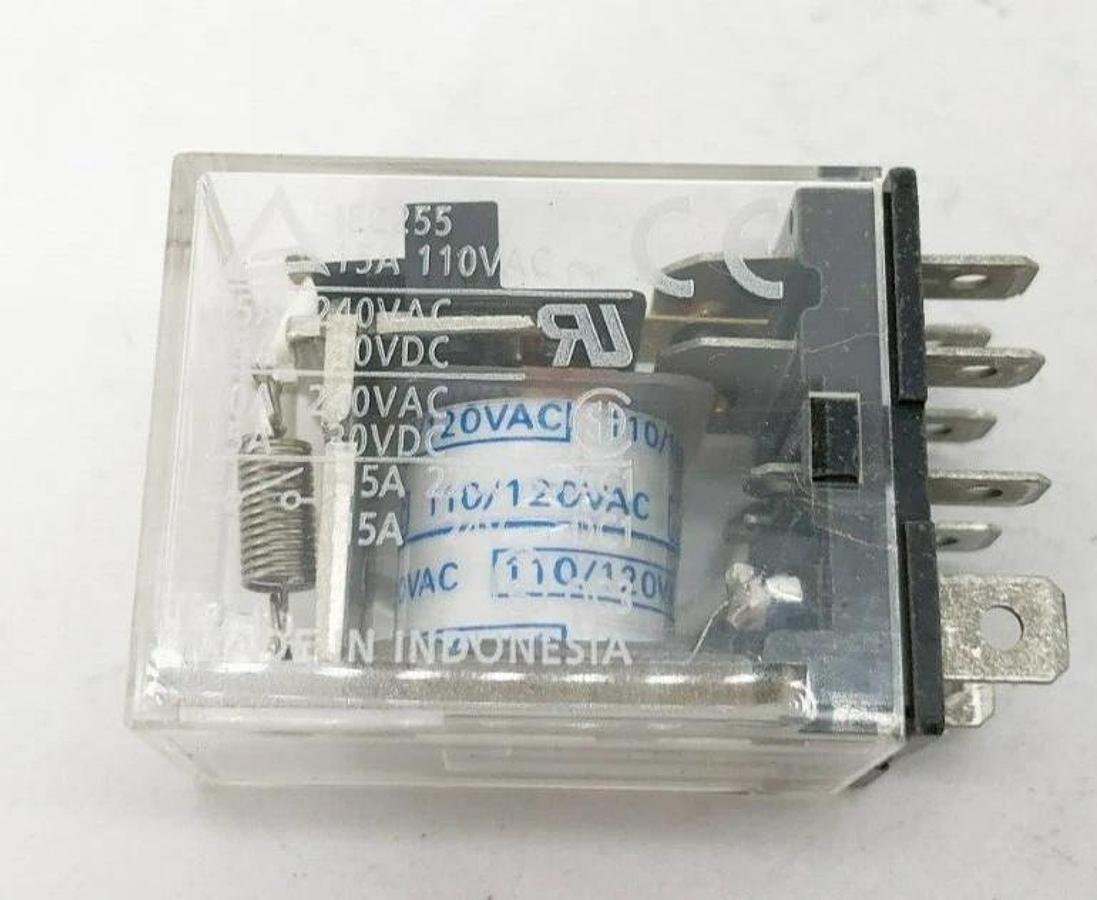 Box of 5 New Omron LY1-AC110/120 Relays 15A 120VAC 2W926