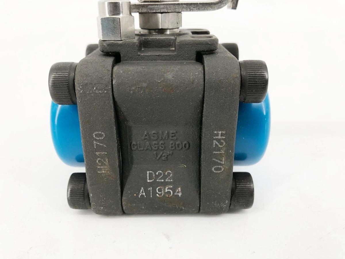 New Quadrant M2FCSRGSLWW050 Ball Valve 1/2" Class 800 2000WOG - No Box