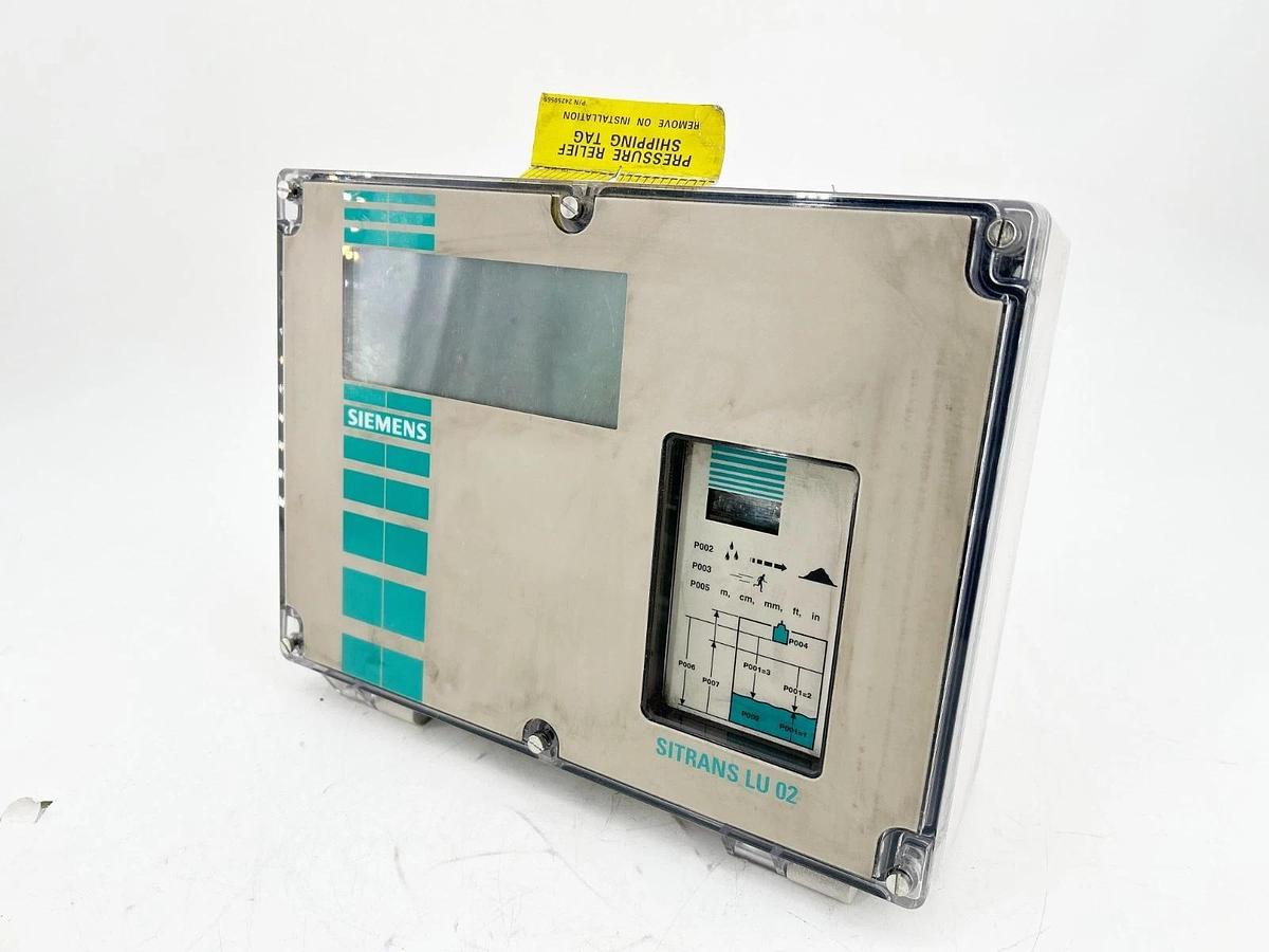 New Siemens 1P 7ML5004-2AA10-1A Level Control Interface 230V 50/60Hz