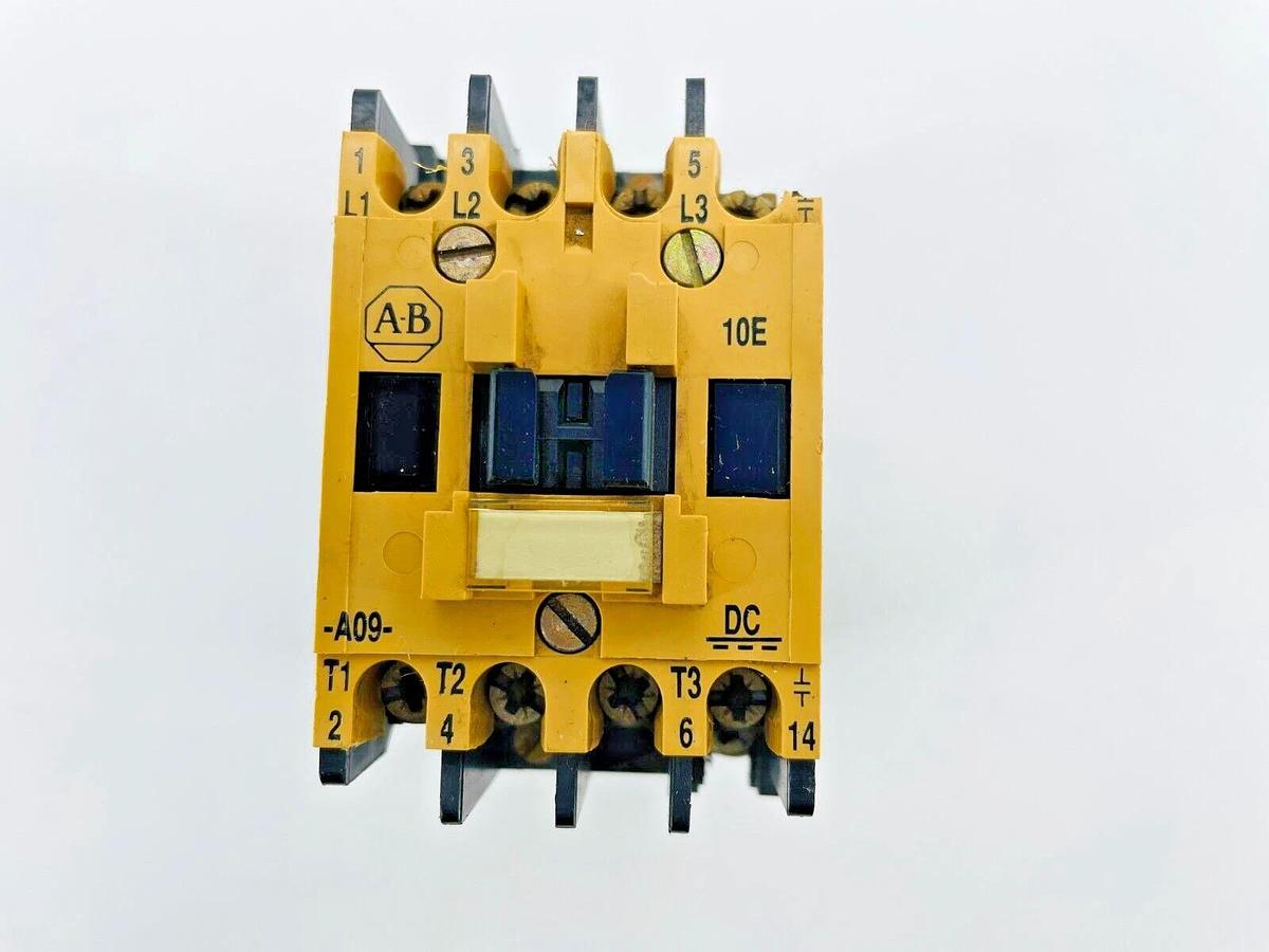 Used Allen Bradley 100-A09NZ243 Contactor 24VDC Coil 3PH 3P 9A Ser B