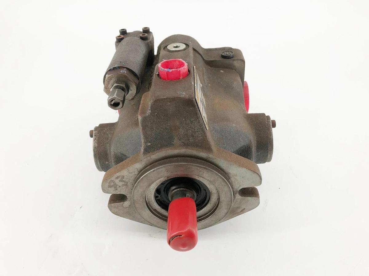 New Parker PVP16364R26A212 Piston Pump 3600psi Max- No Box