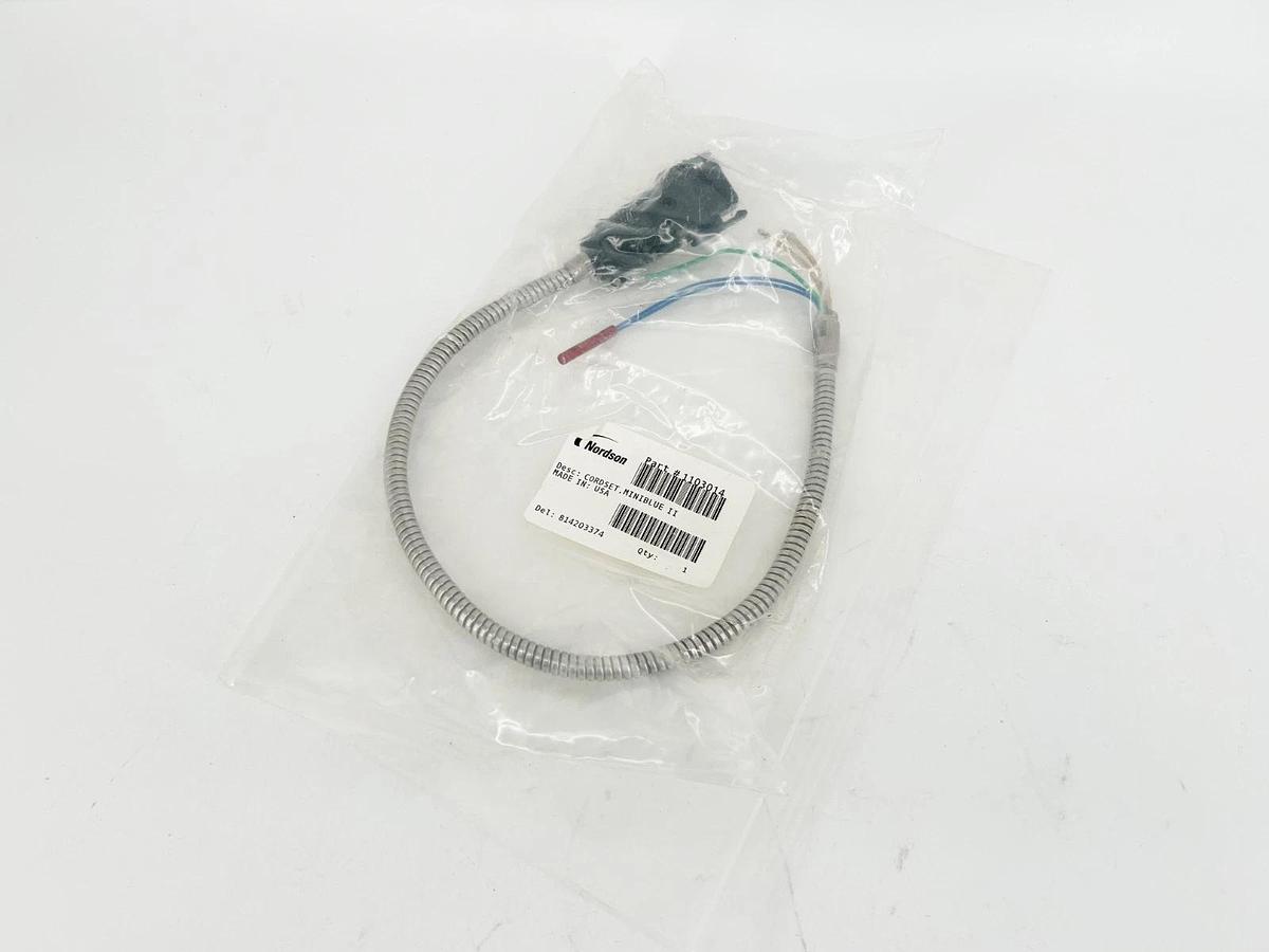 New Nordson 1103014 Mini Blue II Cordset 5-Pin Connector - Missing Shroud