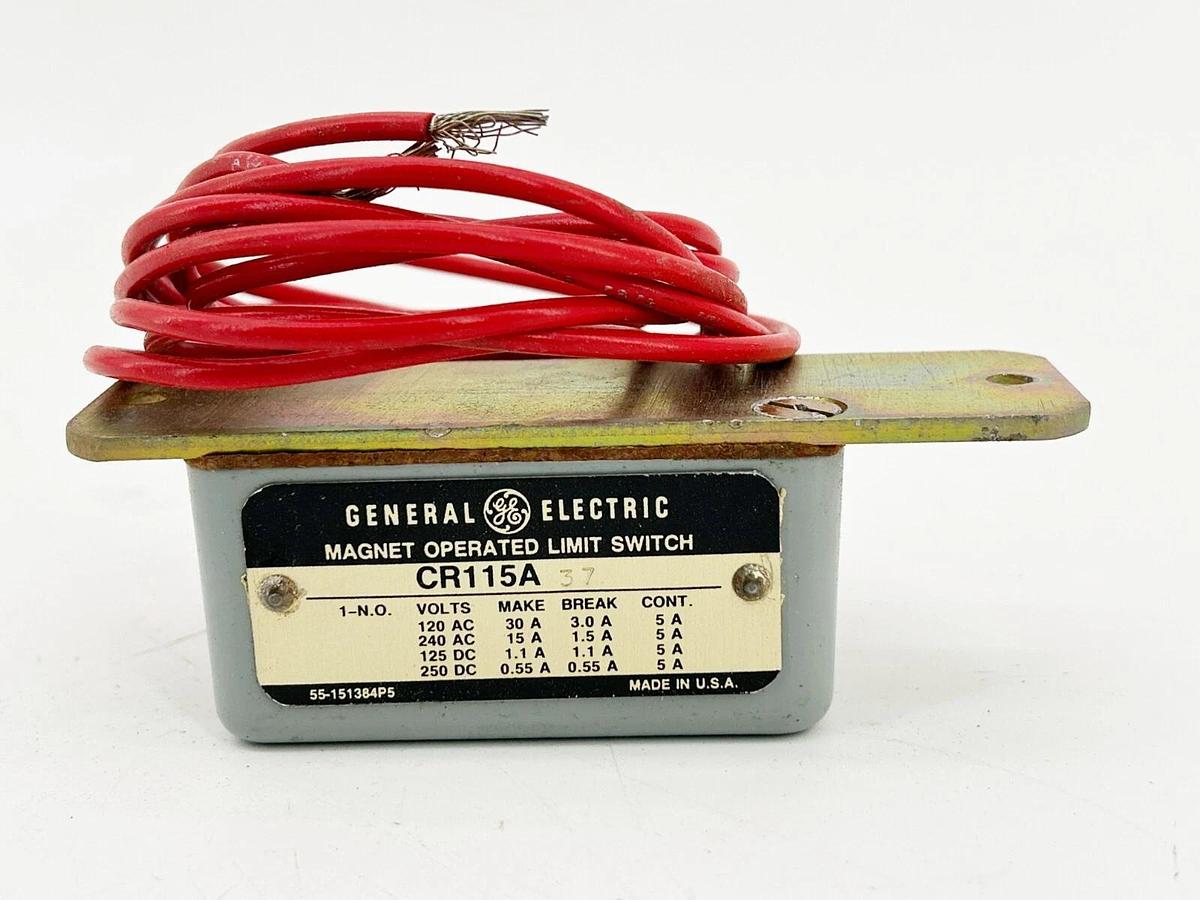 New General Electric GE CR115A37 Limit Switch 240AC 250DC 30A