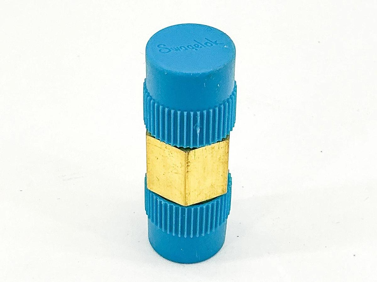 New Swagelok B-4CPA2-3 Poppet Check Valve 3-50PSI 579516001 - No Box
