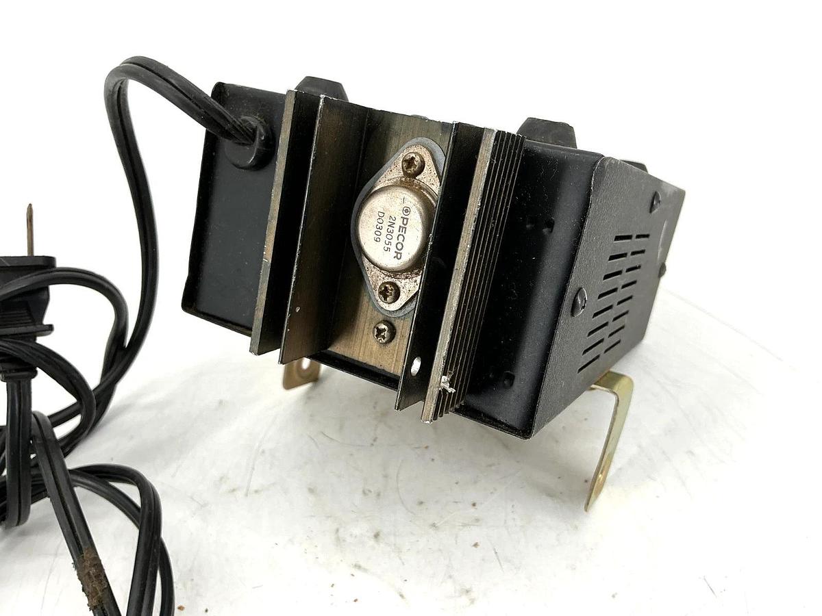 Used Tripp Lite PR-3A Precision Regulated DC Power Supply Output 3A 13.8VDC Input 117