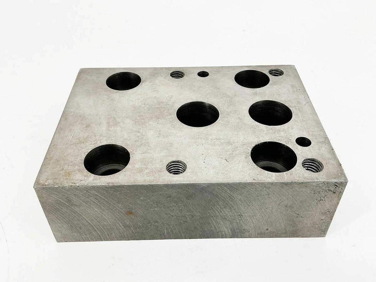 New PMSI 25-895 Hydraulic Valve Manifold Block 15028