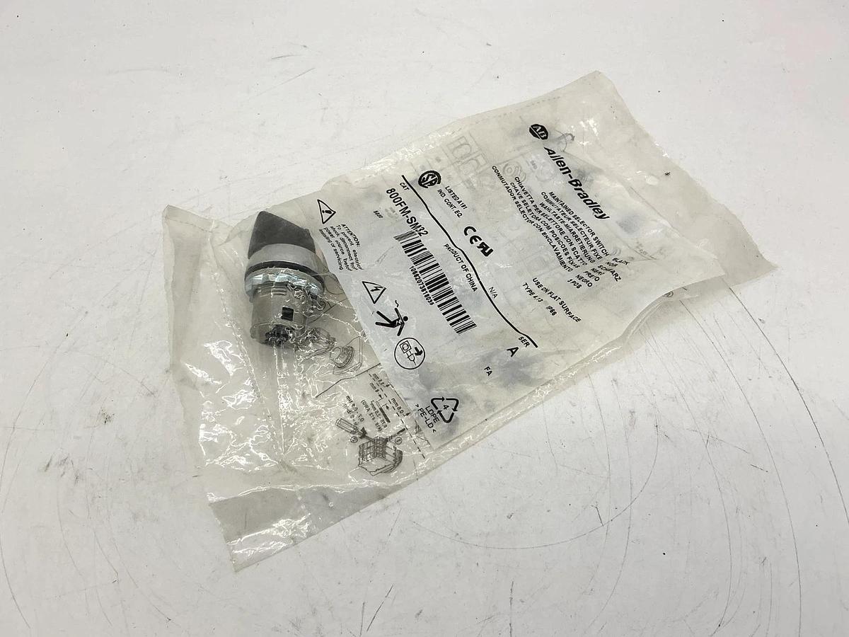 New Allen Bradley 800FM-SM32 Series A Maintained Selector Switch Black 3Pos