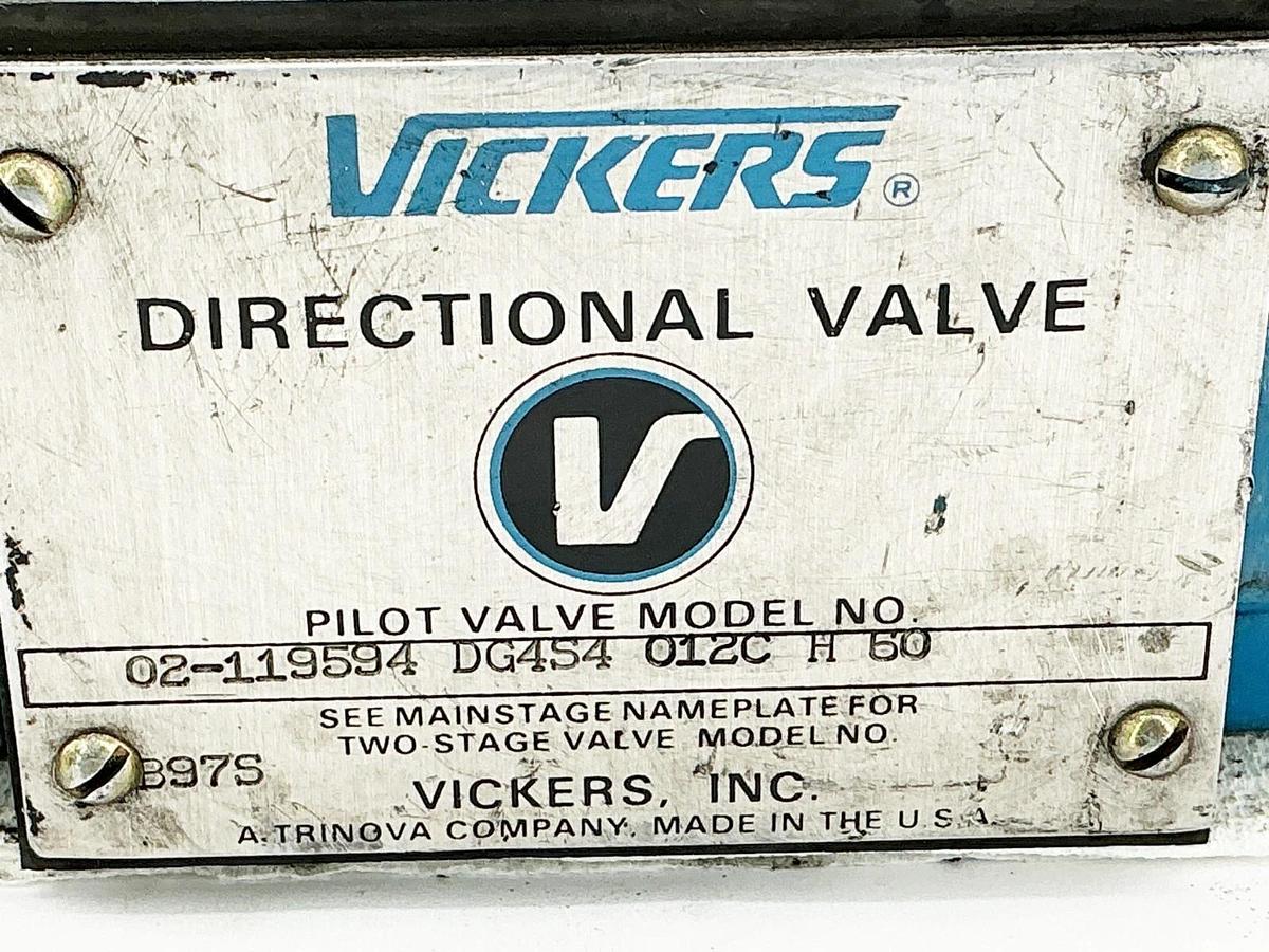 Used Vickers 02-119594-DG4S4-012C-H-60 Directional Valve 24VDC 1.8A B98S