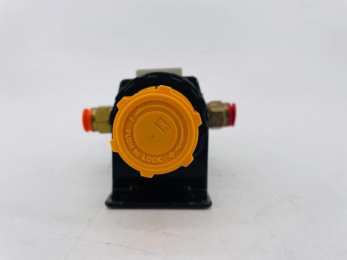 Used SMC US18698 Filter Regulator 0-60PSI