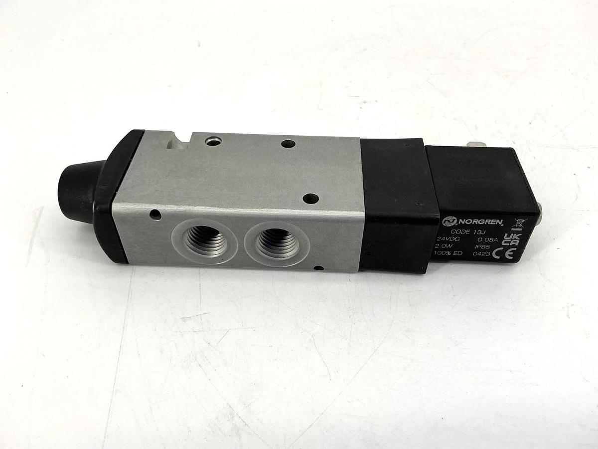 New Norgren V61R417A-A213JB Solenoid Valve 3/2NC 14-122°F 145PSI Coil-24V No Box