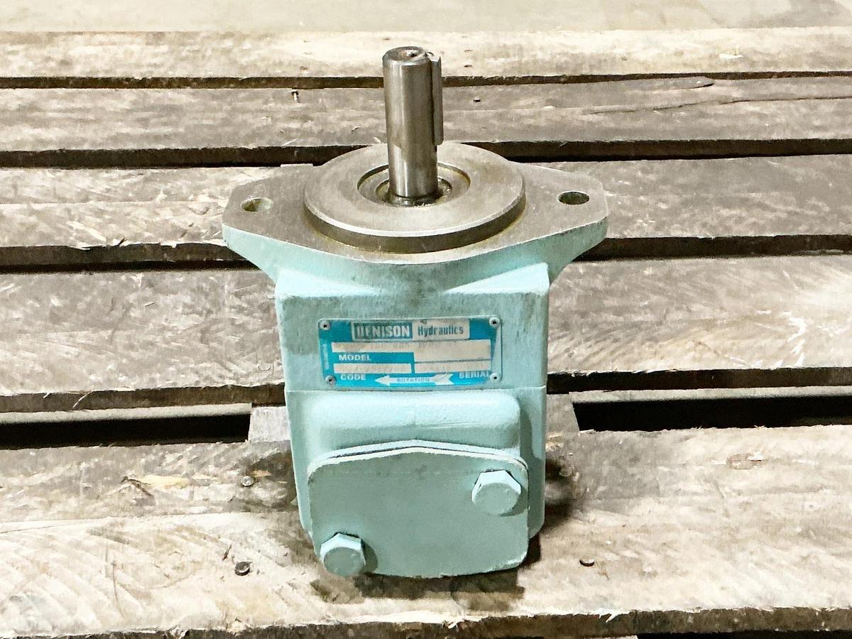 New Denison Hydraulics T6C-B05-1R00-B1 Hydraulic Pump Model 024-25777-0