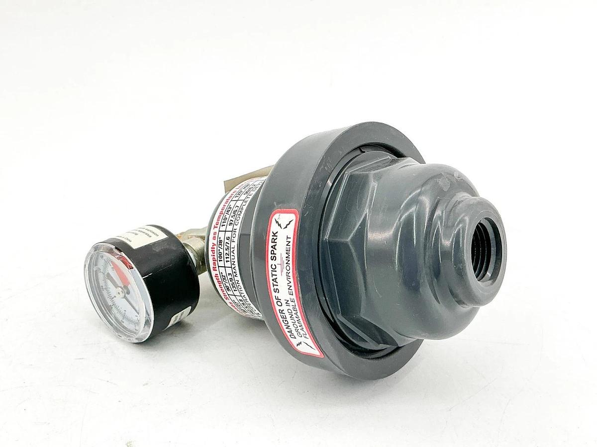 New Pulsafeeder NA601050-PVCC Pulsation Dampener 150PSI/10.3 PVC