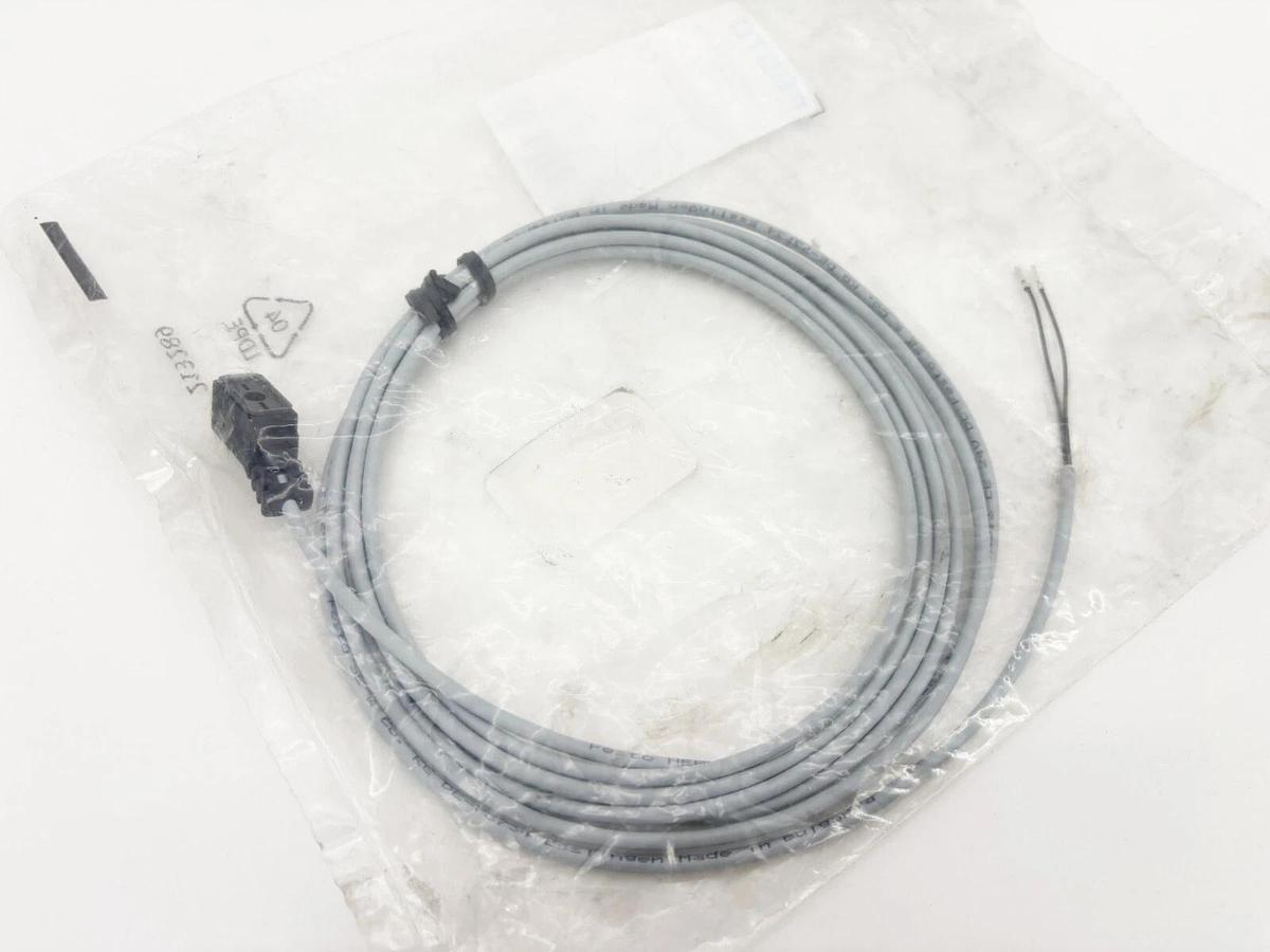 New Festo NEBV-Z4WA2L-P-E-2.5-N-LE2-S1 Connecting Cable 8047671 2.5m Length