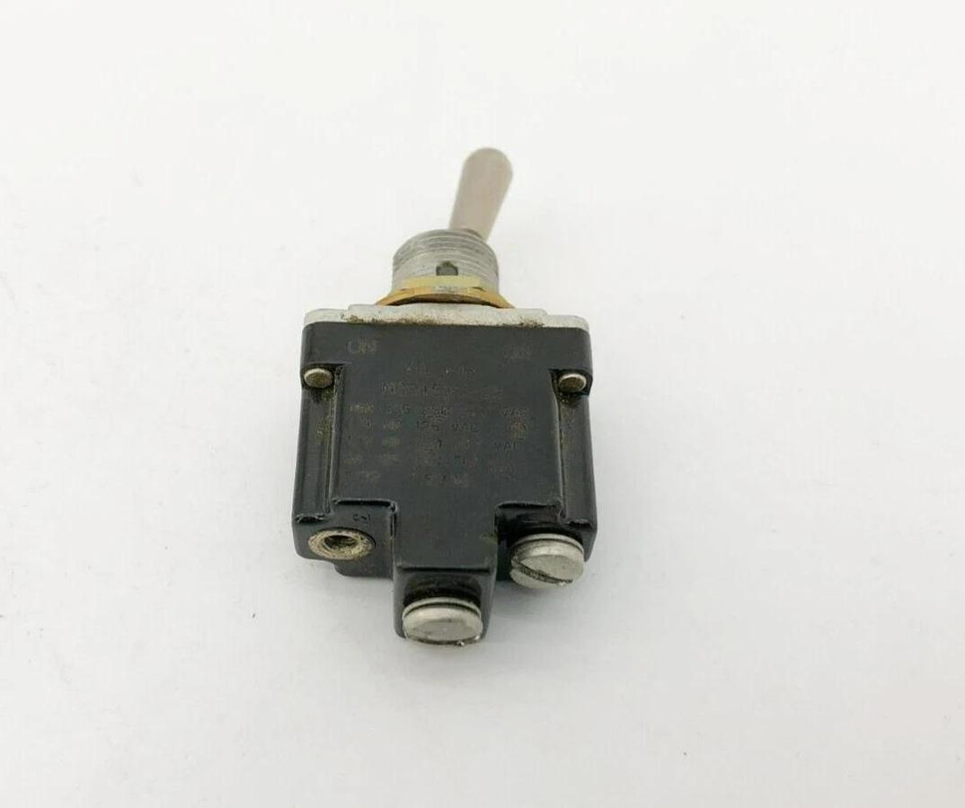 New Honeywell 1TL1-8 Toggle Switch 10A @ 277VAC MS24523-26